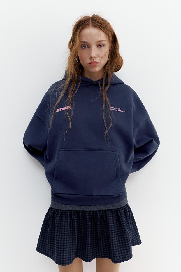 Kapüşonlu STWD yıldız sweatshirt - 2