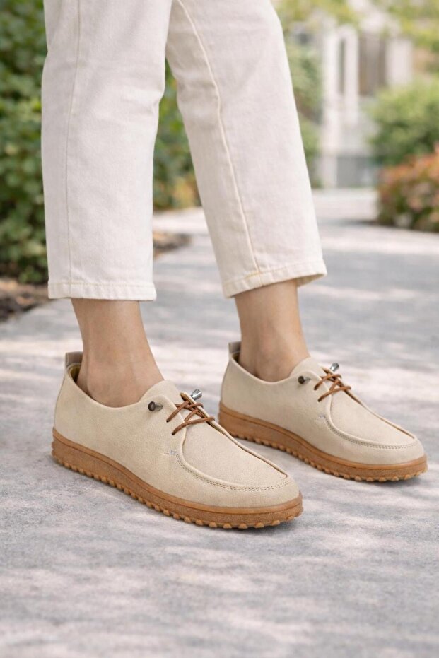 Lace-Up Women's Casual Shoes - Comfortable and Stylish Design, Comfortable Sole Cream Suede
