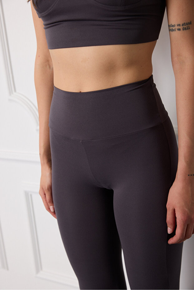 Yırtmaç Detaylı Tayt - 3