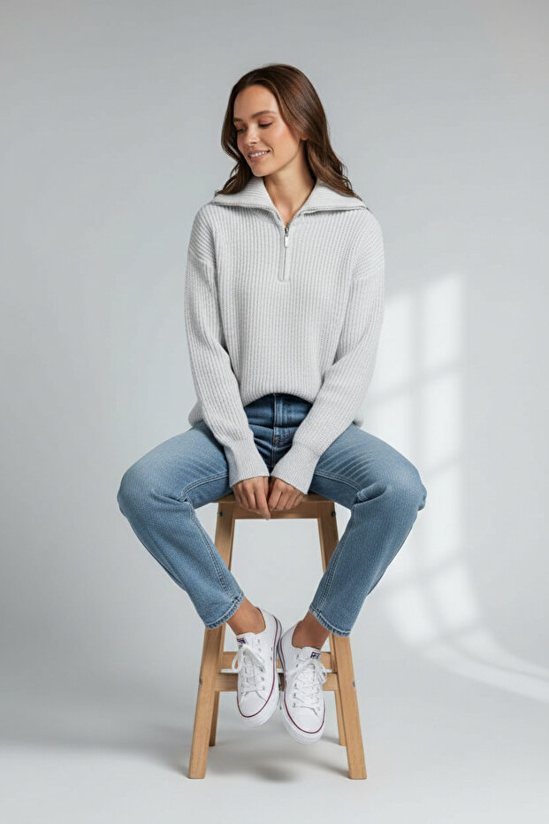 Gray Zippered Knitwear Sweater