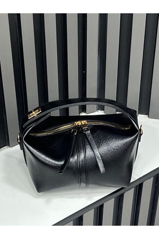women's hand and shoulder bag
