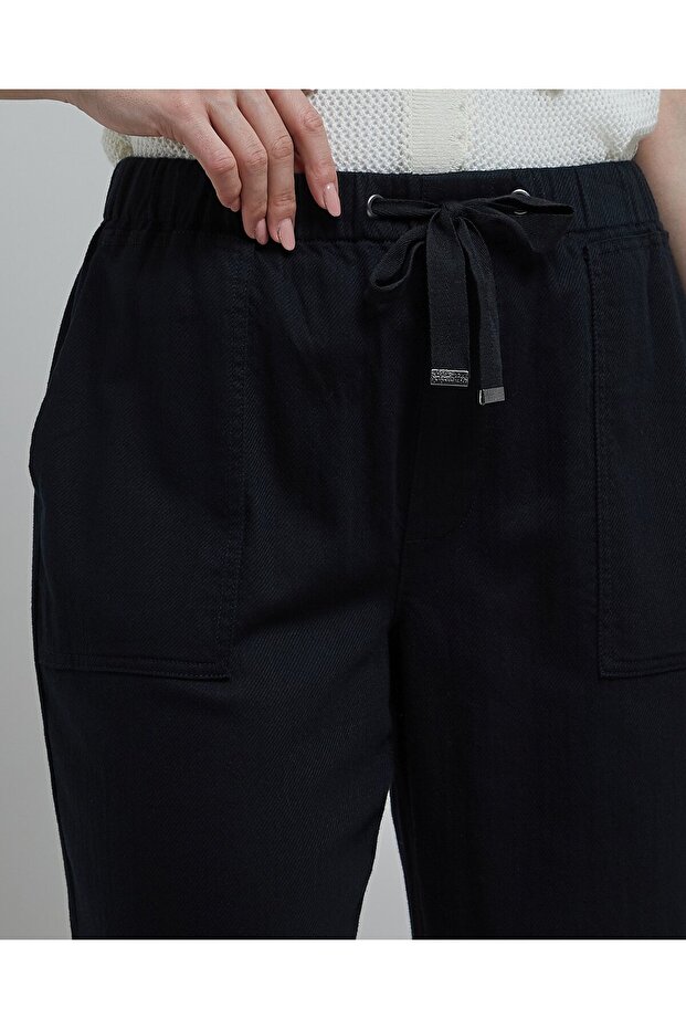 قصة ضيقة متينة مع رباط عند الخصر - 6