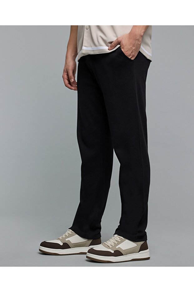 بنطال رياضي سادة بخصر برباط - 3