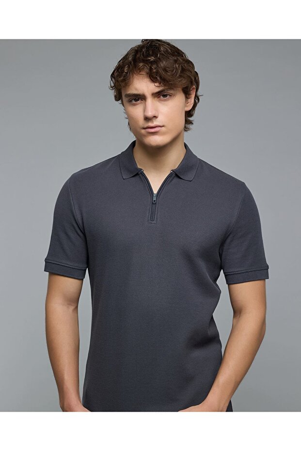 Textured Polo T-Shirt With Short Sleeves