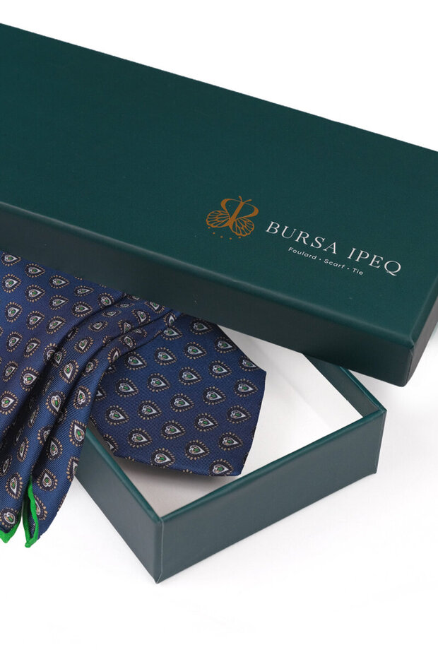 مجموعة ربطة عنق حريرية منقوشة باللون الأزرق الداكن - 4