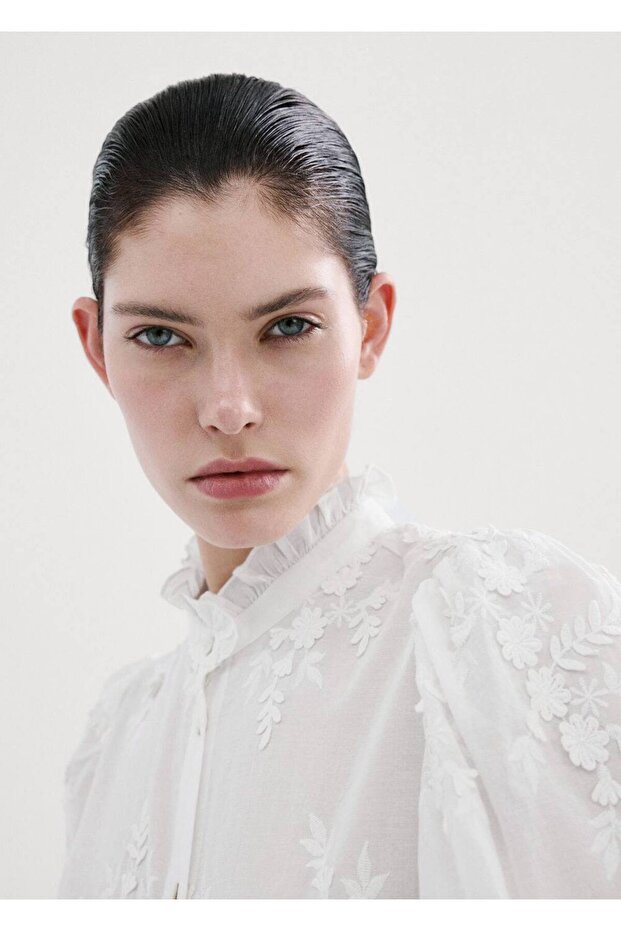 Çiçek işlemeli bluz - 5