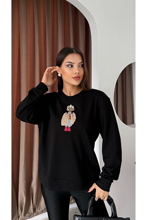 sweatshirt