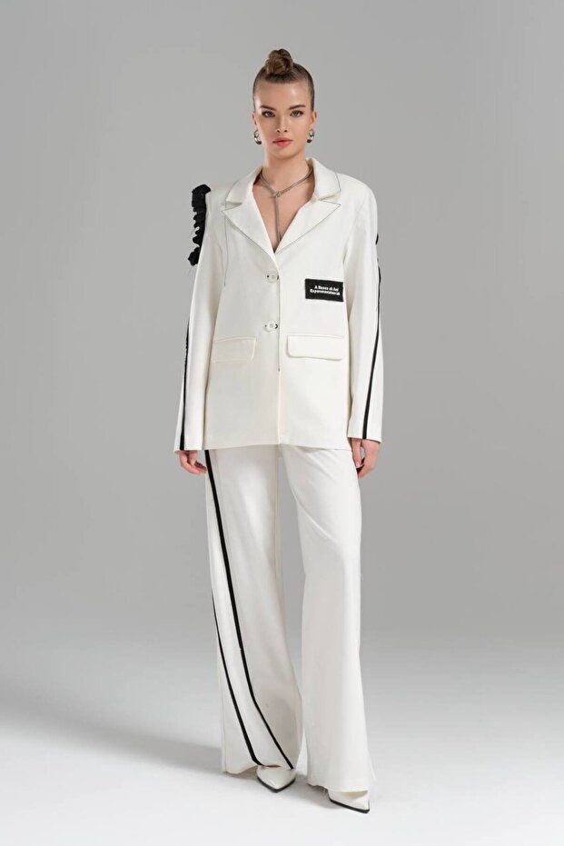 OMUZ DEKOLTELİ TASARIM CEKET - 2