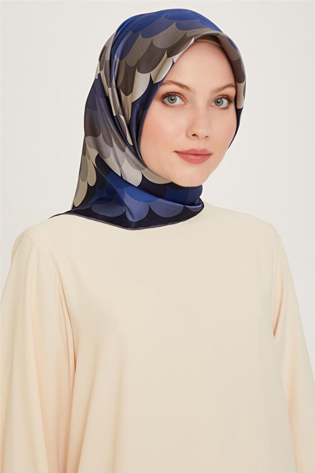 بنقشة هندسية سورا ساف حرير وشاح 9212D 82
