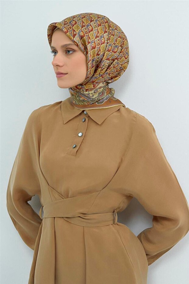 وشاح من الحرير الخالص 9518D 52