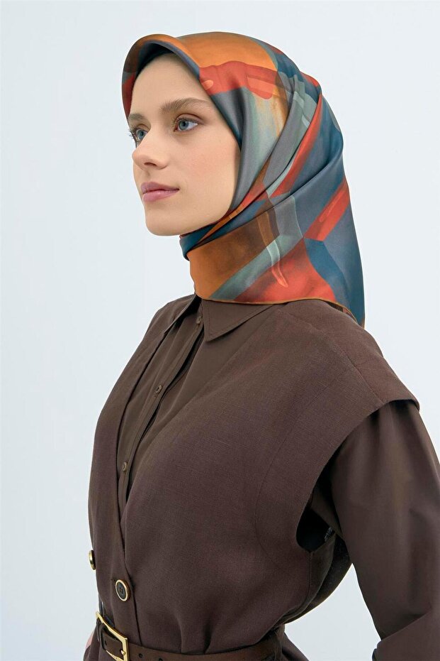 وشاح من الحرير الخالص 9510D 83