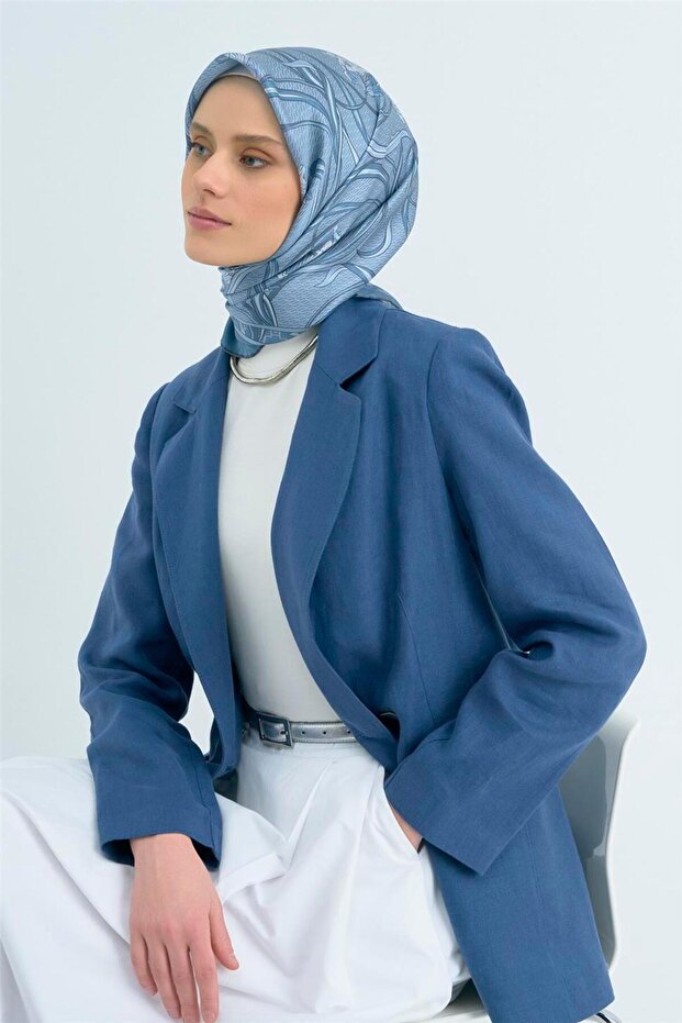 وشاح من الحرير الخالص 9512D 85