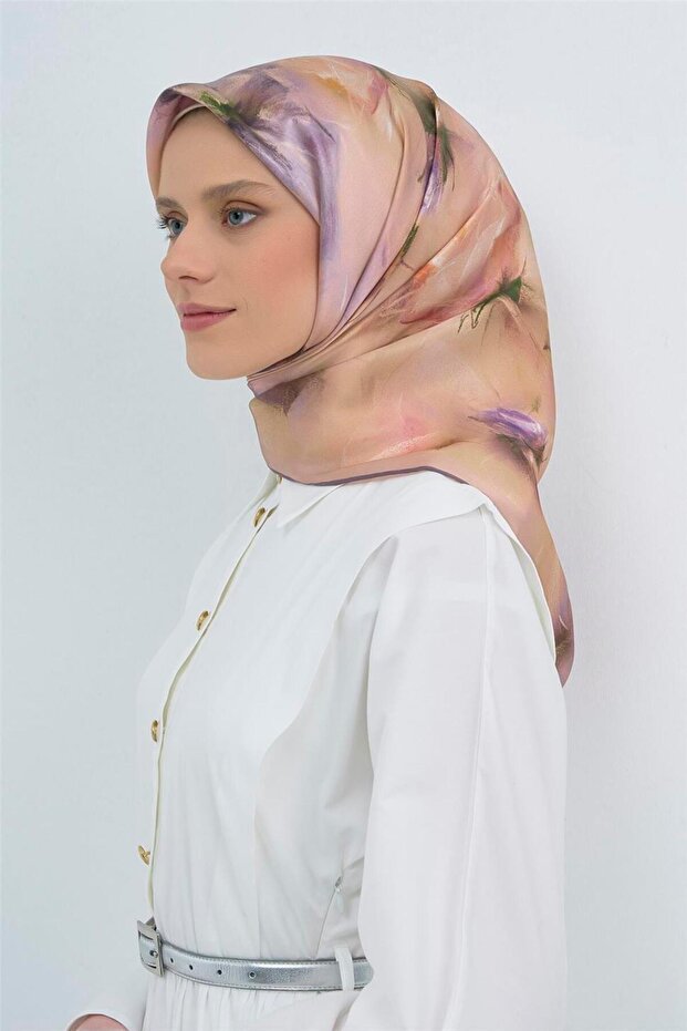 وشاح من الحرير الخالص 9515D 84