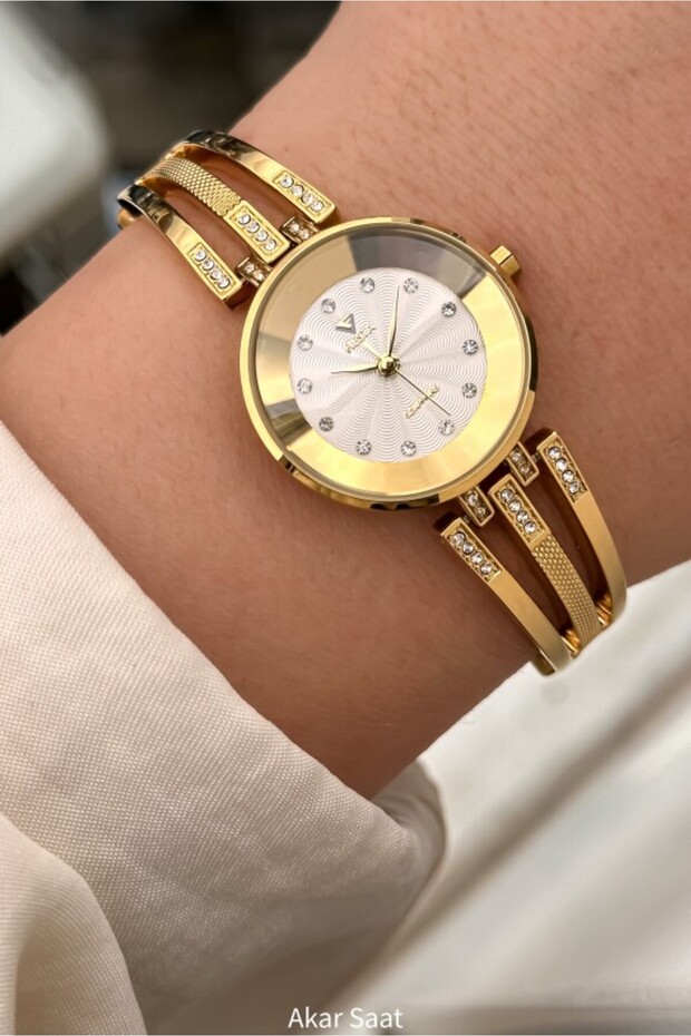 F24068L Metal Band Women's Wristwatch