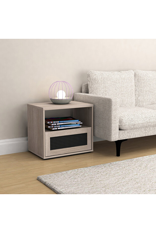 Liya End Table - 2