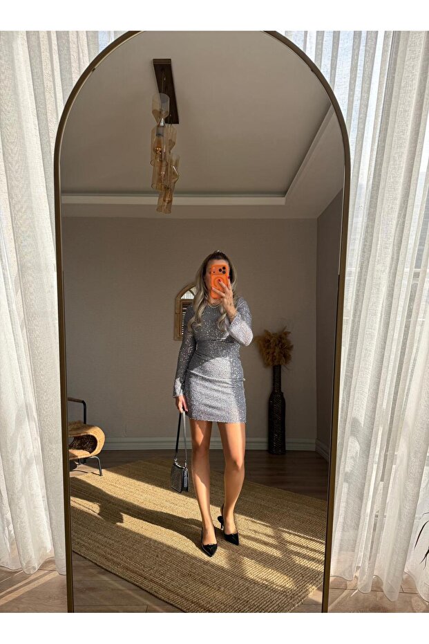 Gri Pullu Elbise - 1