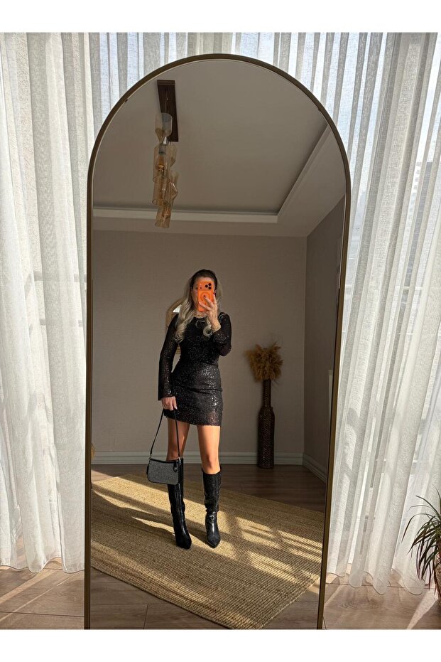 Siyah Pullu Elbise - 2