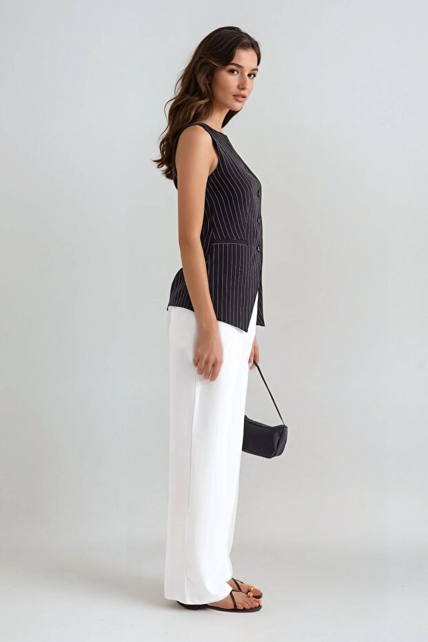 سترة مخططة برقبة دائرية - 4