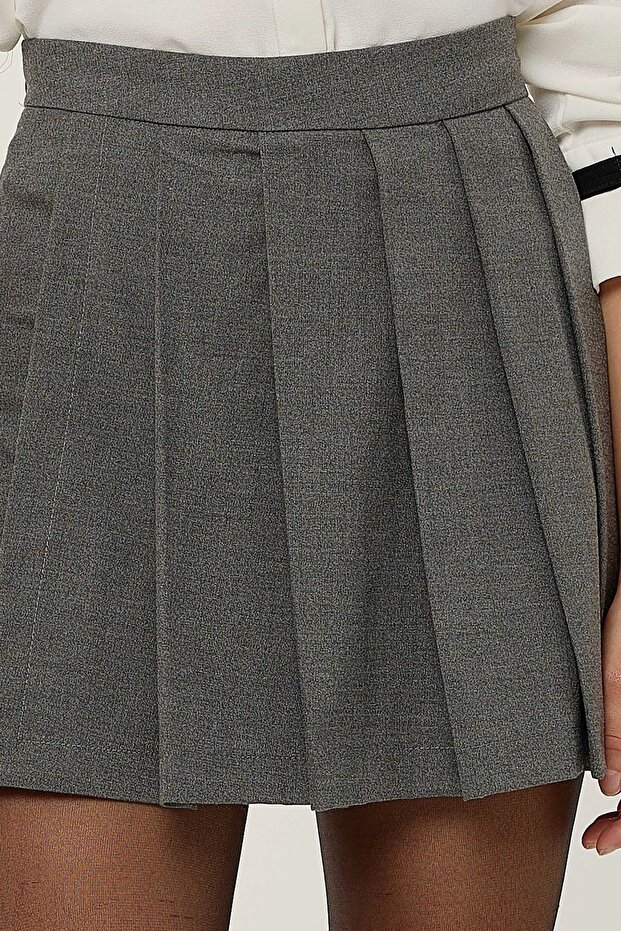 تنورة قصيرة مطوي - 4