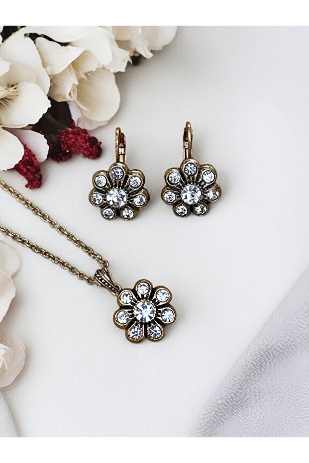 Papatya Model Zircon Stone Necklace and Earring Set
