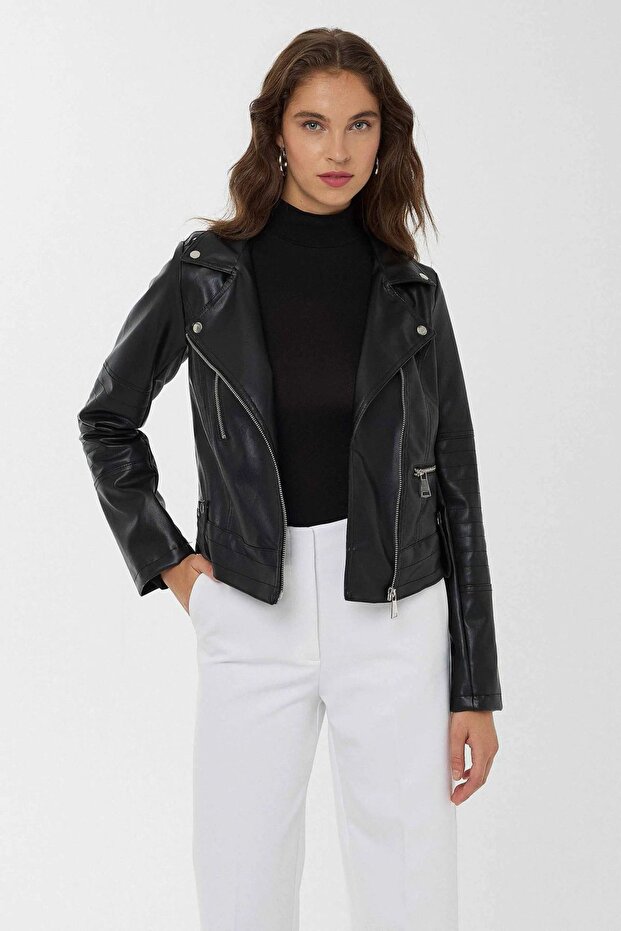 Motorradjacke aus Kunstleder - 1