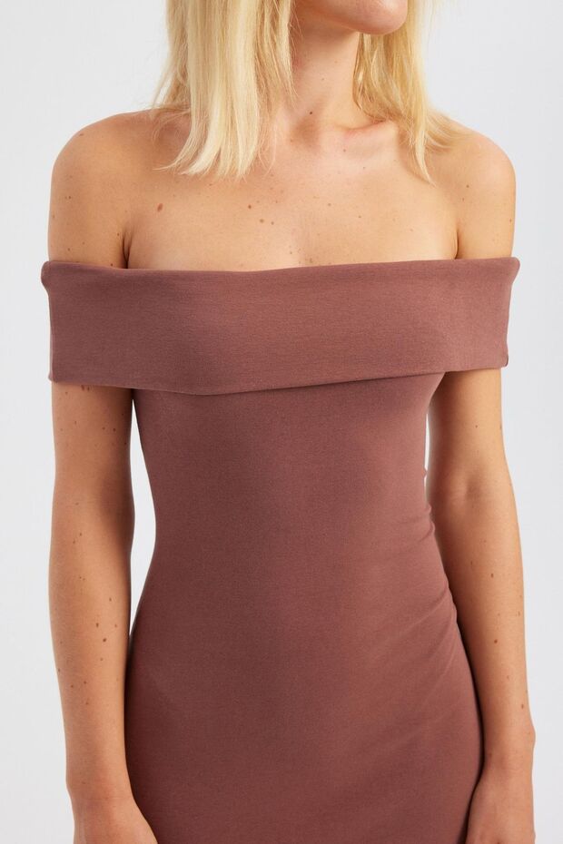 Rochie mini mulată cu umeri goi - 5