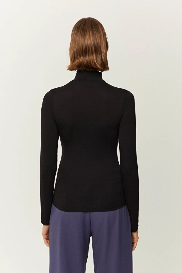 Yüksek Yaka Basic Top - 4