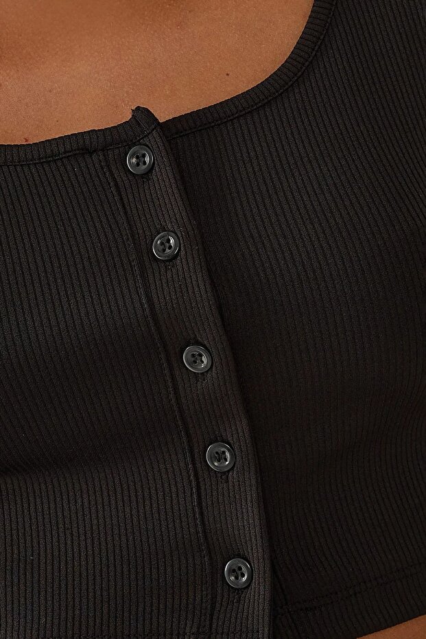 Düğmeli Havuz Yaka Crop Top - 5