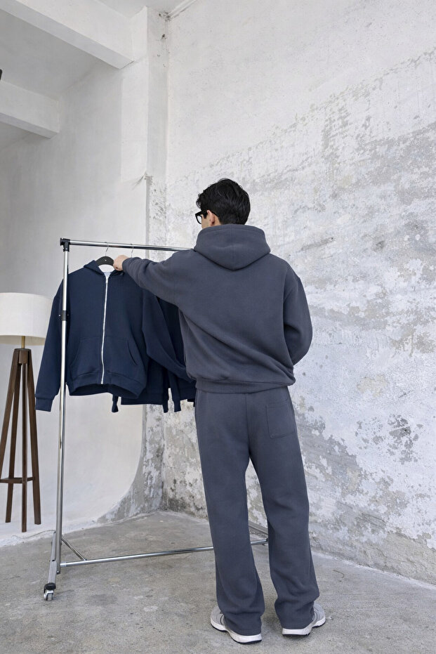 طقم رياضي رجالي فضفاض أساسي كبير الحجم موديل 3iplik - 2