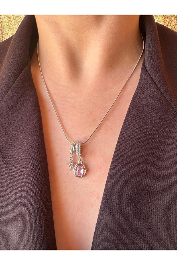 Pembe Taşlı Çoklu Charm Kolye