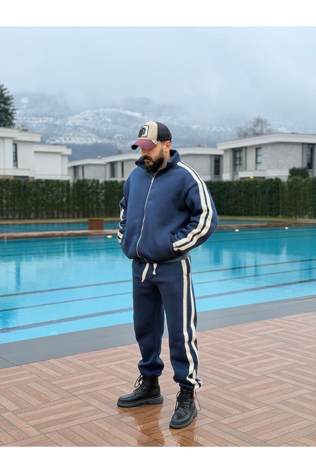 Hasır Şerit Detaylı Eşofman Takımı