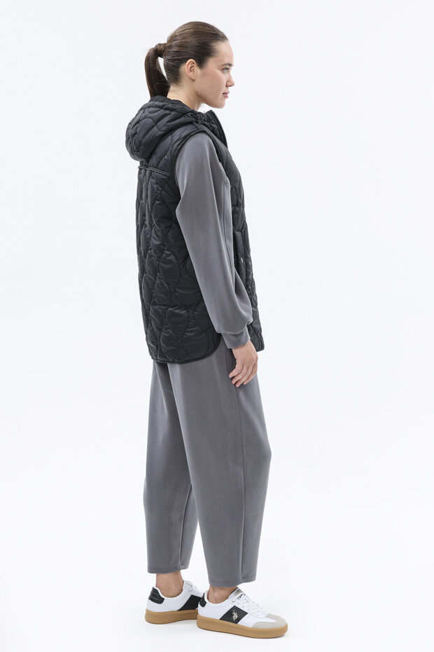 kapişonlu kapitone yelek - 2