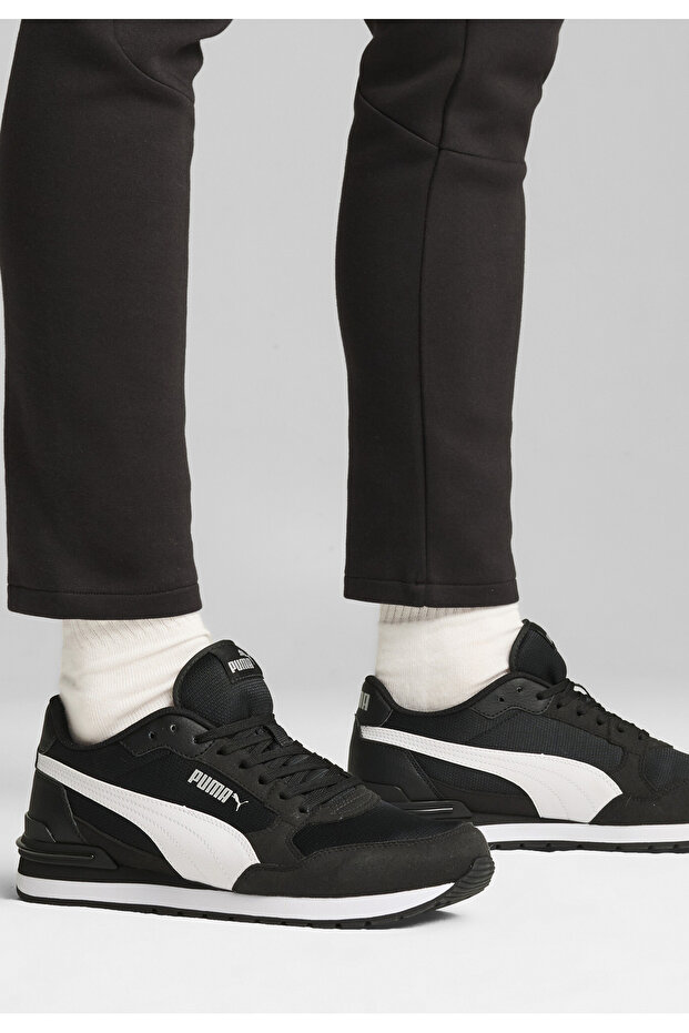 ST Runner v4 Mesh Sneakers - 2