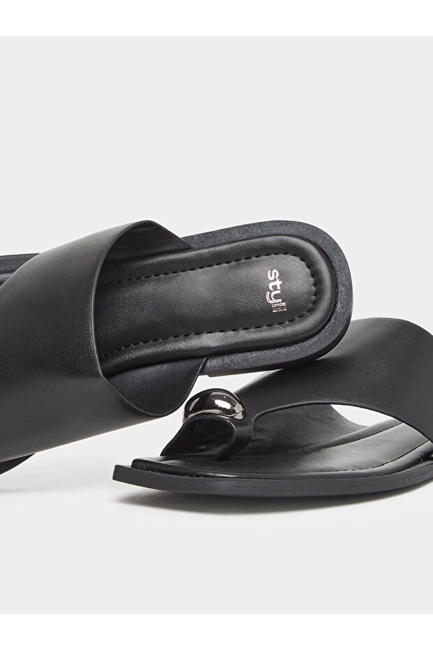 Solid Toe Post Flat Sandals - 3