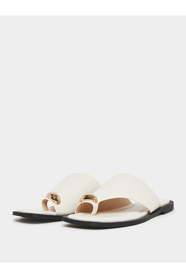 Solid Toe Post Flat Sandals - 2