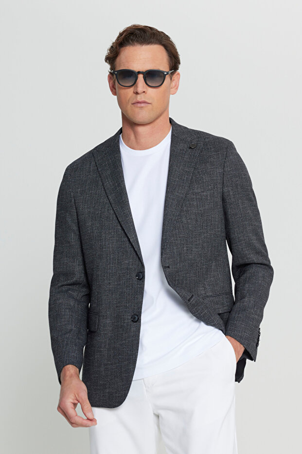 Men's Black Regular Fit Regular Cut Swallow Collar Flared Flap Pocket Blazer Jacket