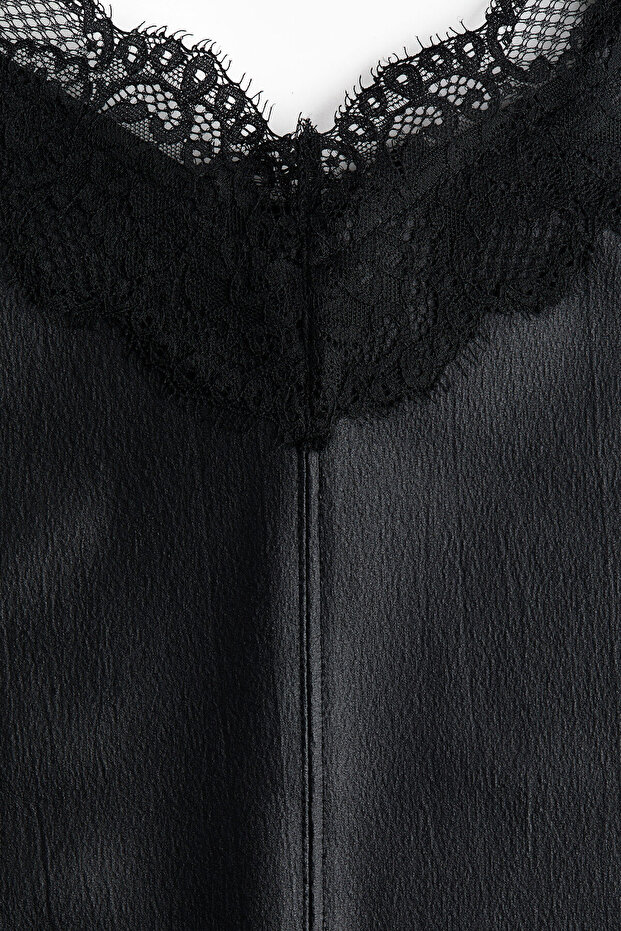 Dantel Şeritli ve Askılı Üst - 2