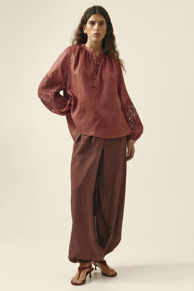 Nakış İşlemeli Keten Bluz - 1