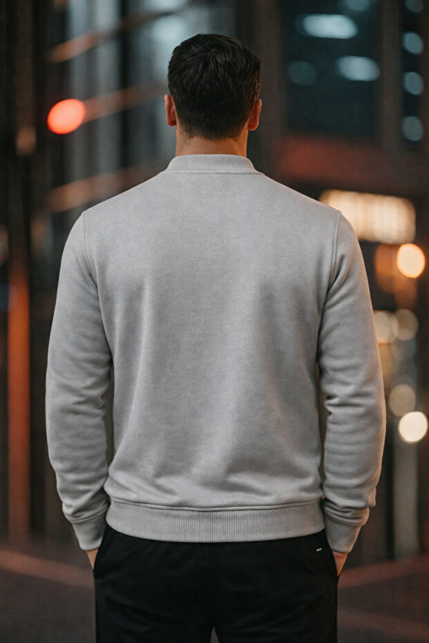 سترة جامعية رمادية أساسية للرجال مزودة بسحّاب - 5