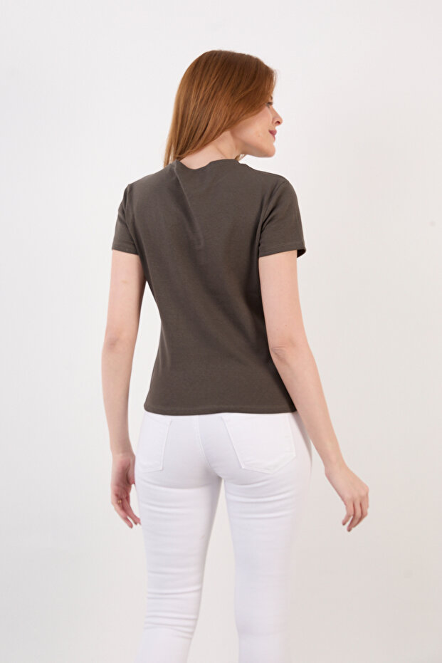 بلوزة أساسية بأكمام قصيرة - 8