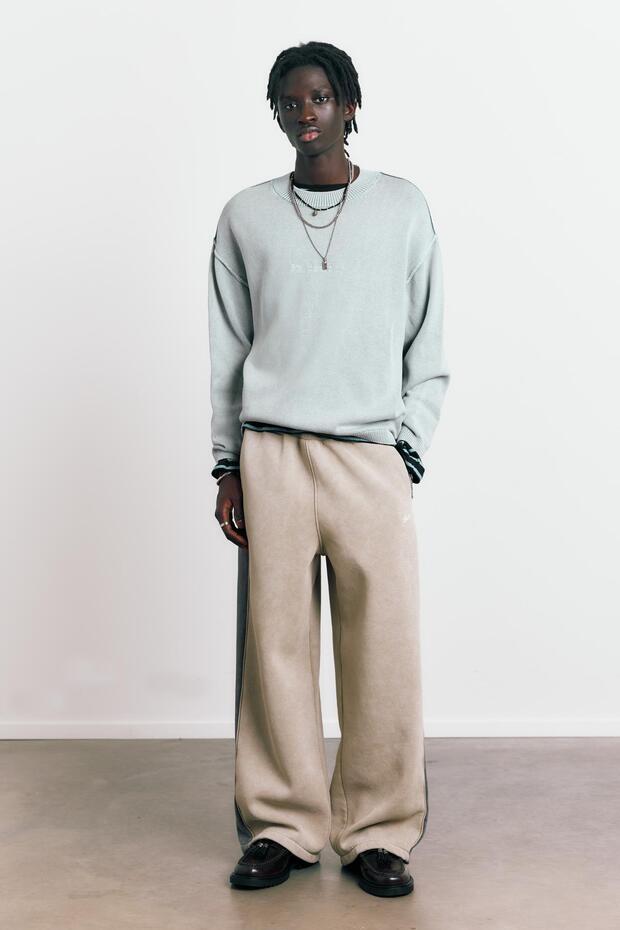 كنزة مطرزة من STWD Studio - 3