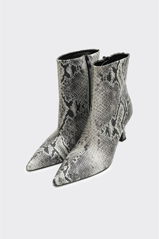 Klasik Topuklu Fermuarlı Kadın Bot - 2