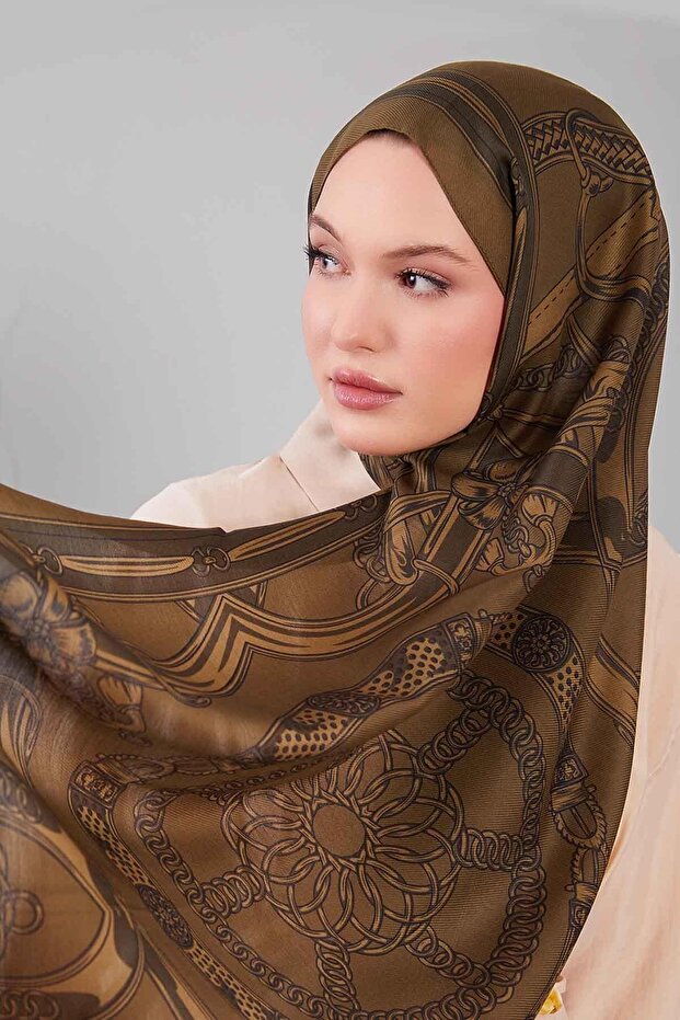 شال من الصوف والحرير بنمط مختلط باللون الكاكي - 2