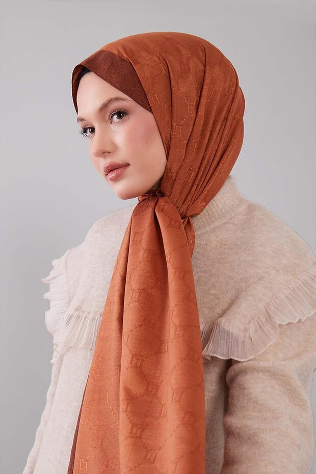 Kiremit Petek İşlemeli Monogram Şal - 4