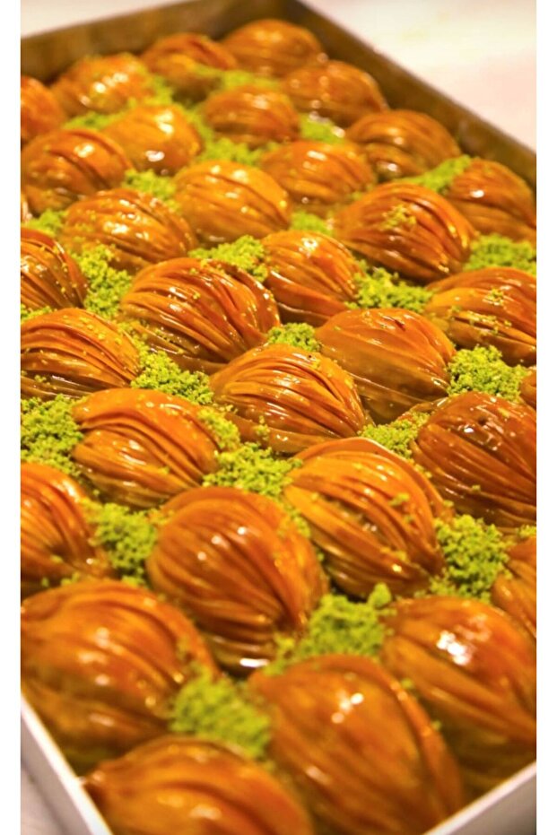 FISTIKLI MİDYE BAKLAVA - 1