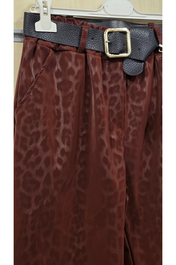 بنطلون بنمط الفهد مظهر جلدي - 2