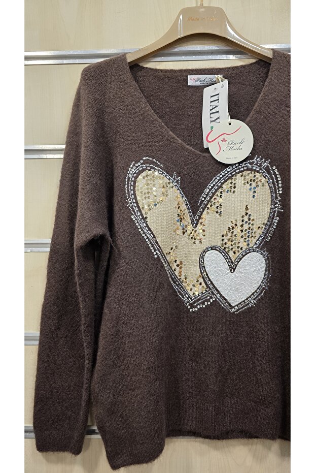 سترة من صوف الألبكا بنمط قلب مزينة بالترتر - 2