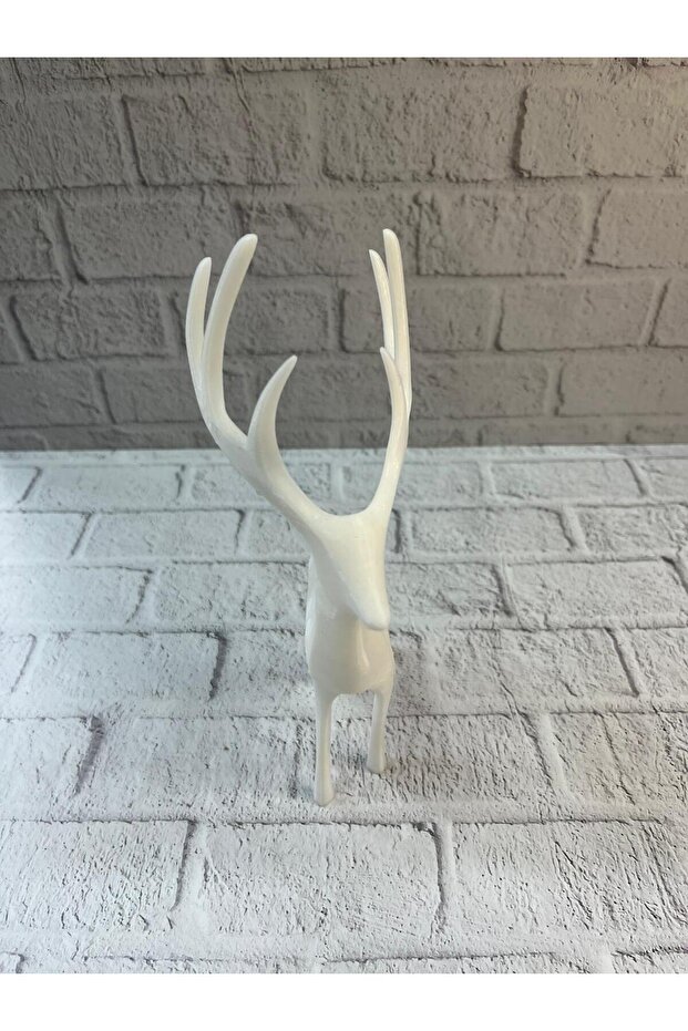 تمثال غزال أبيض - ليسينا - 2