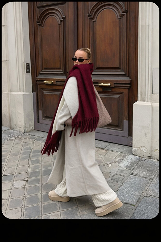 Imported Puffy Soft Textured Scarf – Women's Shoulder Shawl, Stylish Winter Accessory - Scarf