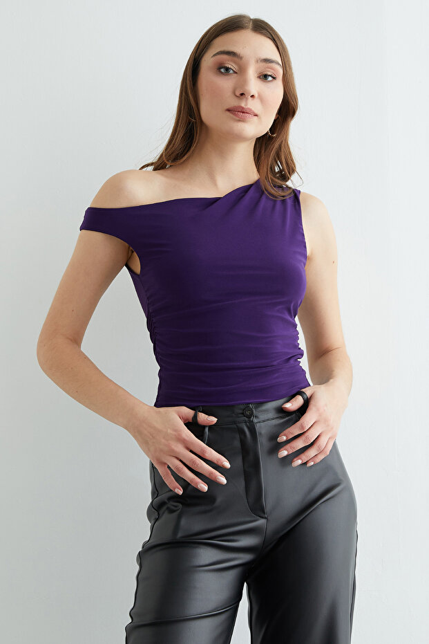 Yanları Drapeli Tek Kol Bluz - 5